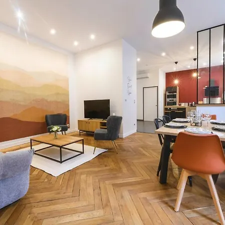 Souplex Chic Et Cosy Familles Et Pros, Apartment Roanne